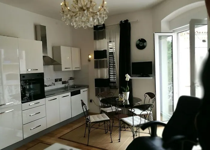 Ana Apartment