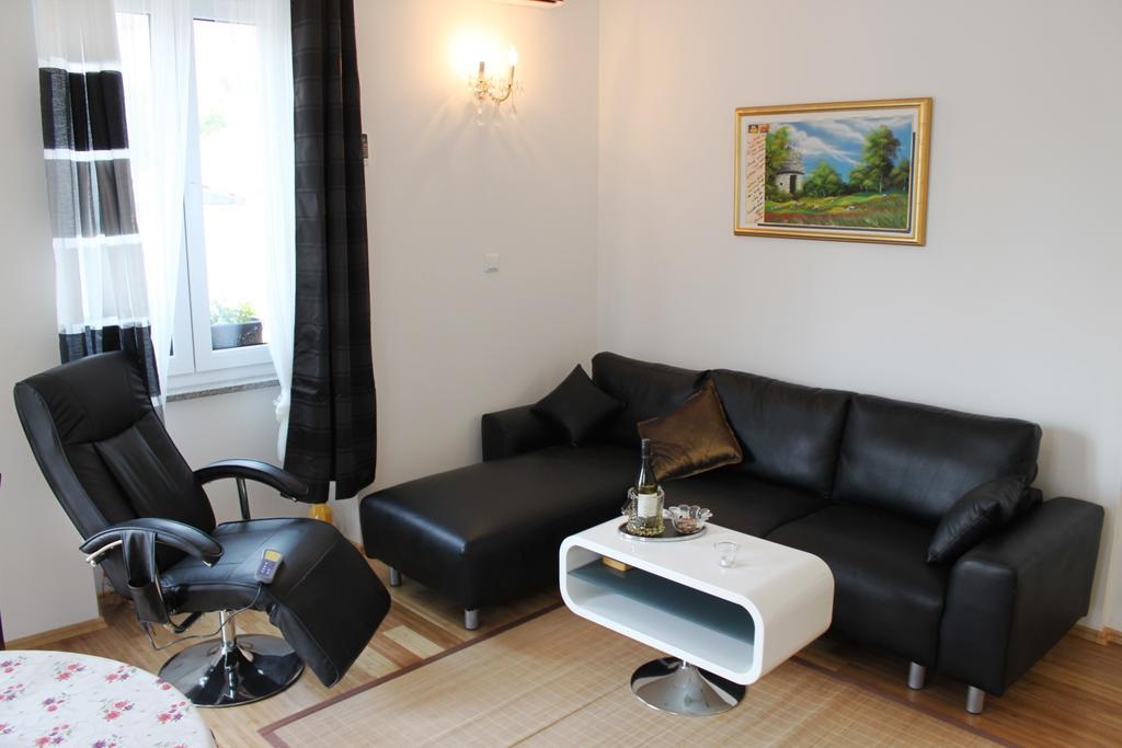Ana Apartmán